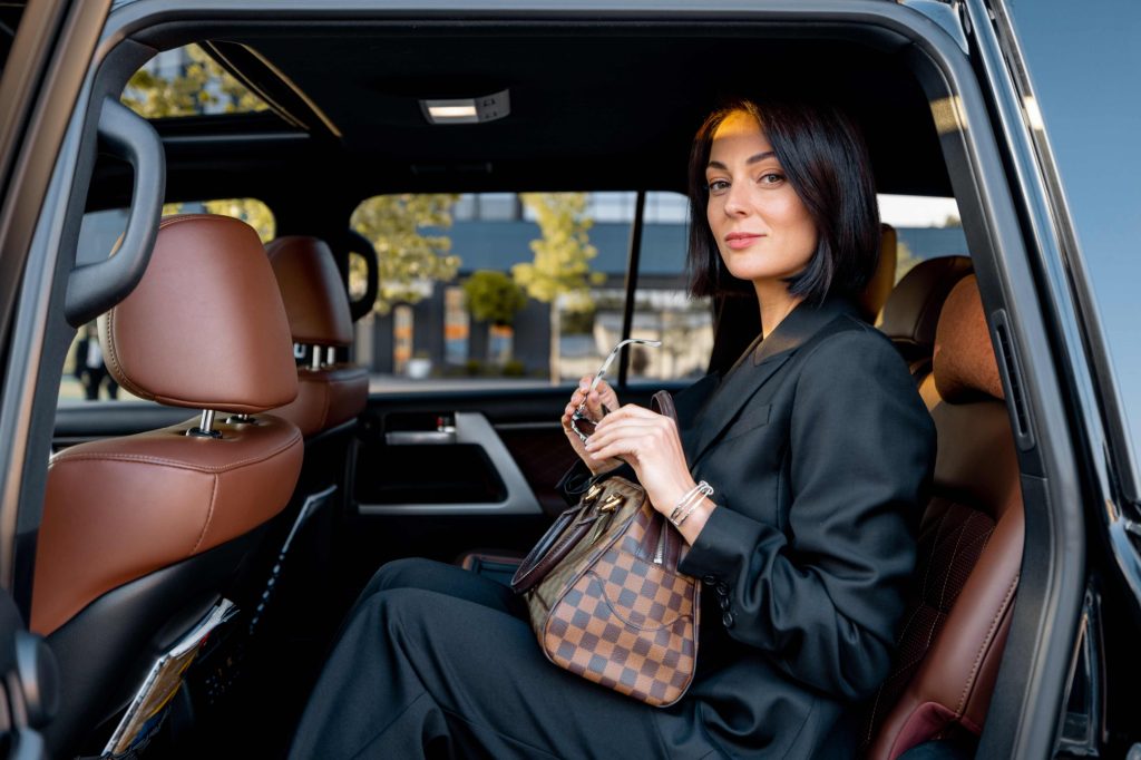 SUV Austin City Limo Rental woman in suv